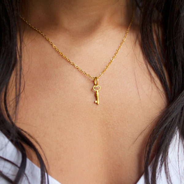 Custom Jewelry Gold Silver and Diamonds, Wedding Rings, Engagement Rings, Earrings, Bracelets, Necklaces